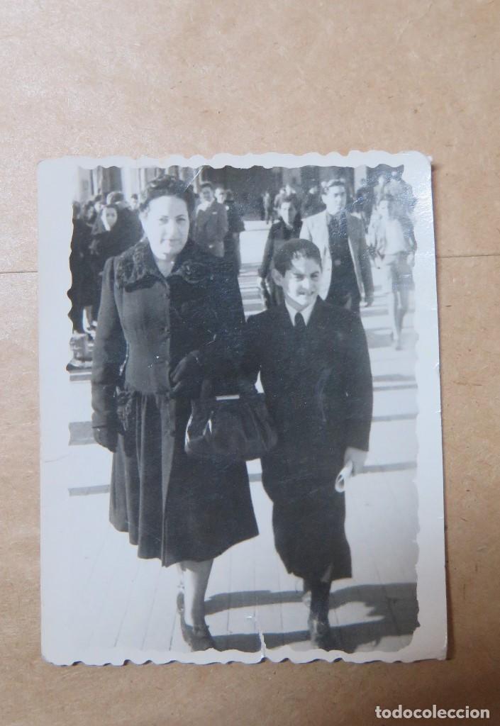 Alte Fotografie: FOTOGRAFIA. PASEANDO MALAGA. 1945