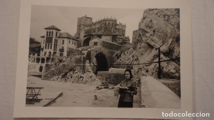 Fotograf&iacute;a antigua: ANTIGUA FOTOGRAFIA.CHICA EN CASTRO URDIALES.A&Ntilde;OS 60