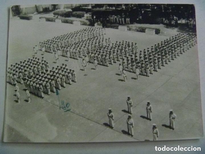Antique Photography: FOTO DE JURA DE BANDERA DE MARINEROS CON LEPANTO. SAN FERNANDO, 1969.