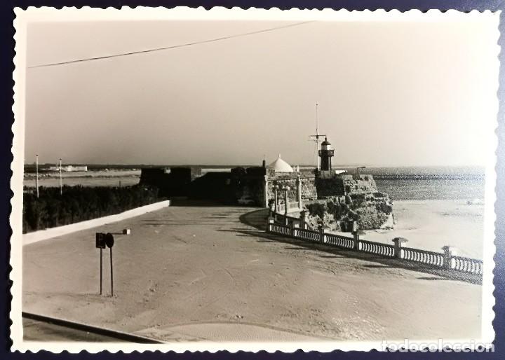 Photographie ancienne: FOTO ANTIGUA ORIGINAL E INEDITA. FIGUEIRA DA FOZ PORTUGAL. FOTOS. A&Ntilde;OS 50. MEDIDAS 102 MM X 72 MM.