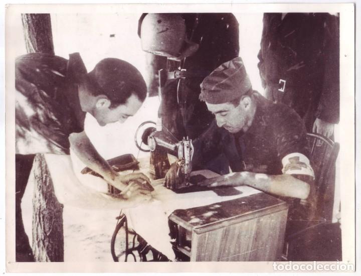 Fotograf&iacute;a antigua: Fotograf&iacute;a Guerra Civil Espa&ntilde;ola: Cruz Roja (27 Agosto 1936)