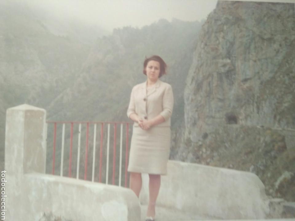 Fotografia antiga: ANTIGUA FOTOGRAFIA JOVEN MUJER EN BALCON DE SOTO