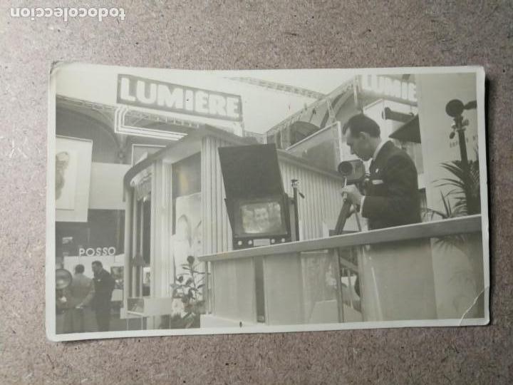 Fotografia antiga: Antigua fotograf&iacute;a. Lumiere. Stand feria.