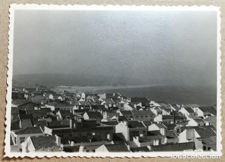 Fotograf&iacute;a antigua: FOTO ANTIGUA ORIGINAL INEDITA. VISTA PAISAJE PLAYA MAR Y POBLACION. MEDIDAS 100 MM X 70 MM.