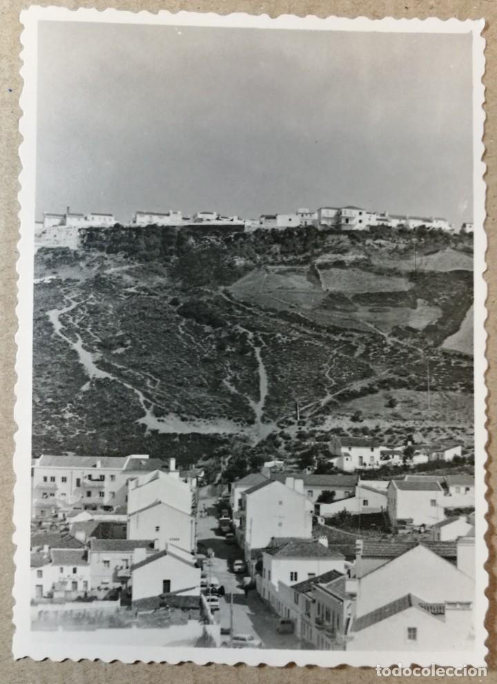 Fotograf&iacute;a antigua: FOTO ANTIGUA ORIGINAL INEDITA. VISTA PAISAJE PUEBLO CALLE. MEDIDAS 100 MM X 70 MM.