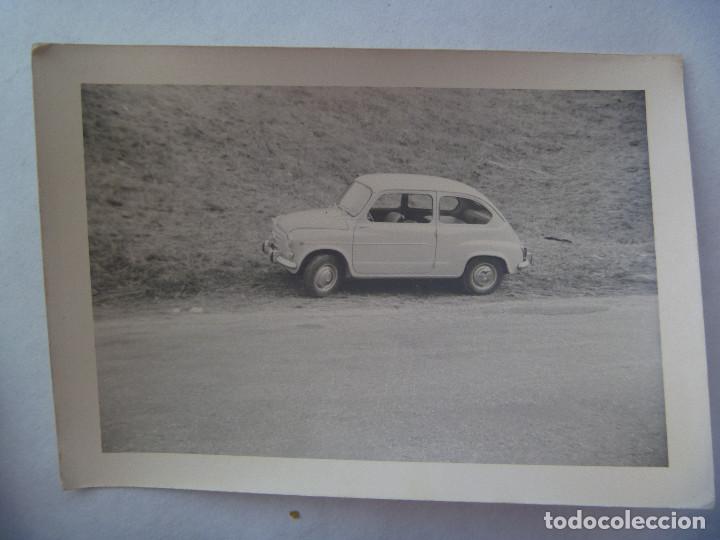 Fotograf&iacute;a antigua: FOTO DE UN SEAT 600 , UN SEITA