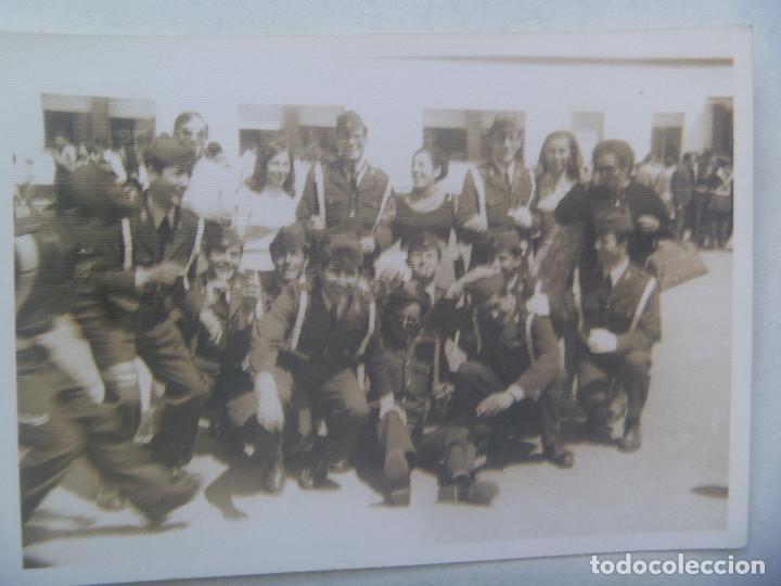 Fotograf&iacute;a antigua: AVIACION : FOTO DE MILITARES DEL EJERCITO DEL AIRE CON FAMILIA. JURA DE BANDERA O SIMILAR