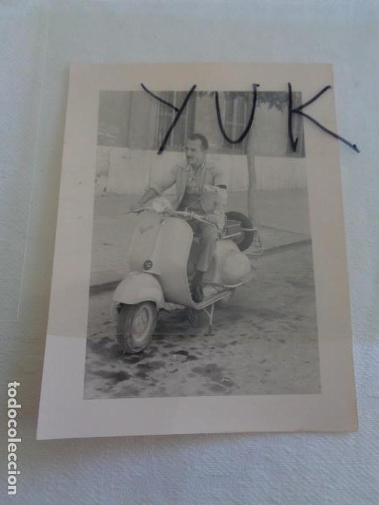 Fotograf&iacute;a antigua: foto de vespa - a&ntilde;os 60