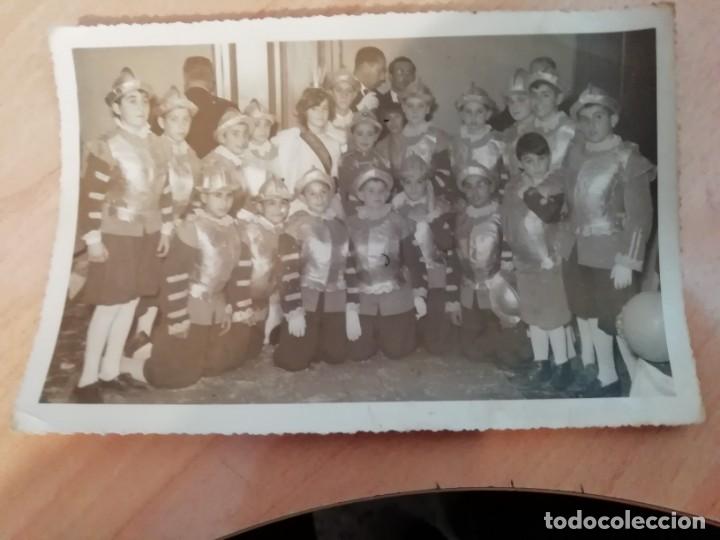 Fotograf&iacute;a antigua: carnaval de cadiz fotografia reina infantil de la fiesta y su cuerpo de escolta a&ntilde;os 50-60