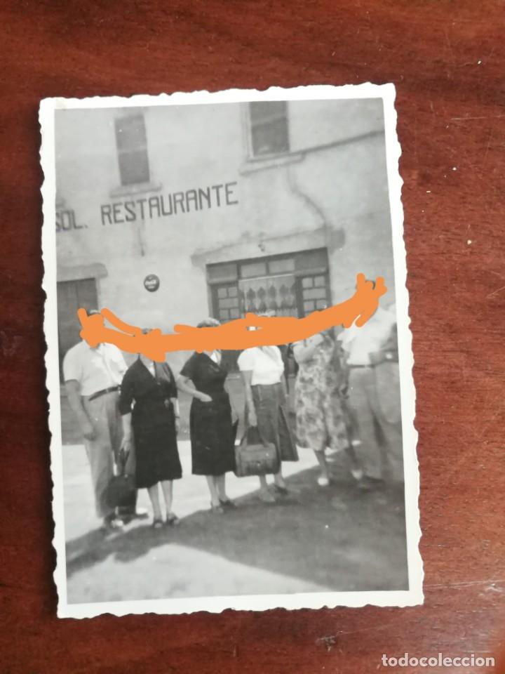 Fotografia antica: Antigua fotograf&iacute;a. Motilla del palancar. Junto al Hostal sol. Fotos a&ntilde;os 50.