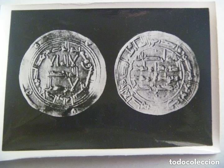 Fotografia antica: FOTOGRAFIA DE MONEDA ARABE DE AL-ANDALUS EPOCA DE HISAM I . DE LINARES ( CORDOBA ? )