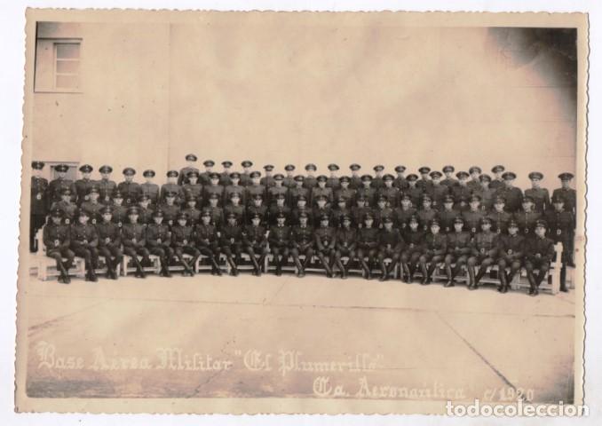 Alte Fotografie: 1939 FOTOGRAFIA SERVICIO MILITAR BASE AEREA MILITAR &acute;&acute;EL PLUMERILLO&acute;&acute; MENDOZA CLASE 1920 23 X16,5 CM