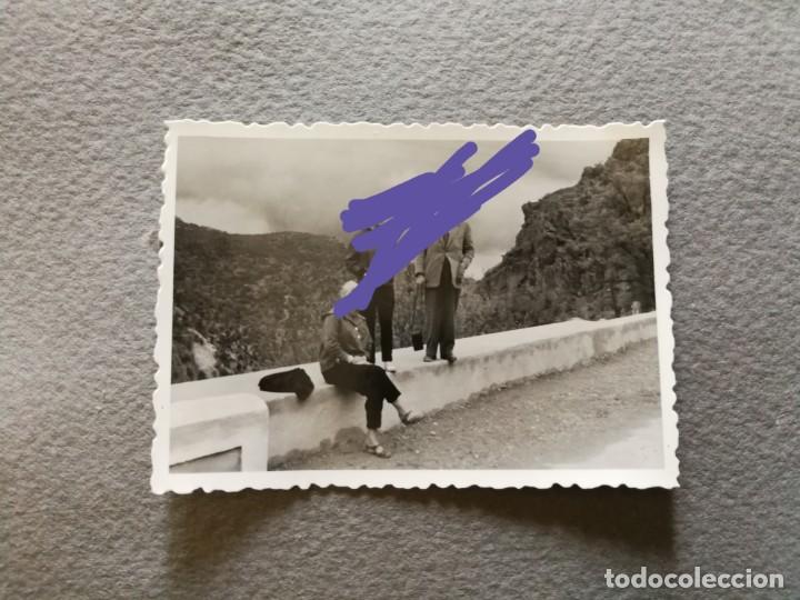 Fotografia antiga: Antigua fotograf&iacute;a. Paso de despe&ntilde;aperros. Jaen. Foto a&ntilde;os 50.