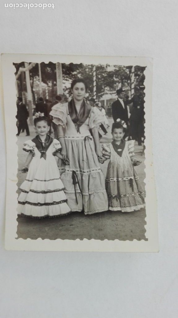 Alte Fotografie: MINUTERO DE FOTOGRAFO DE FERIA: SE&Ntilde;ORITA Y NI&Ntilde;AS VESTIDAS DE FLAMENCA