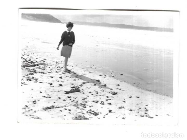 Fotograf&iacute;a antigua: ANTIGUA FOTOGRAFIA. 1965. PLAYA DE VEGA, ASTURIAS. 7 X 10CM