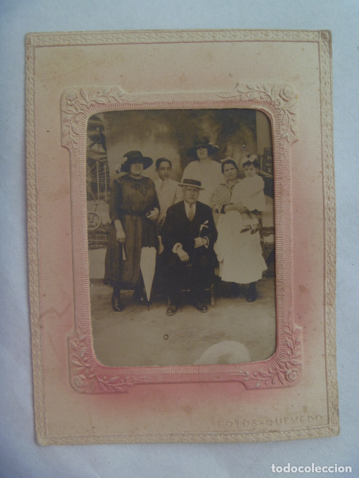 Fotograf&iacute;a antigua: MINUTERO DE FOTOGRAFO CALLEJERO DE FAMILIA, PRINCIPIOS SIGLO. DE FOTOS QUEVEDO, CON MARQUITO PAPEL