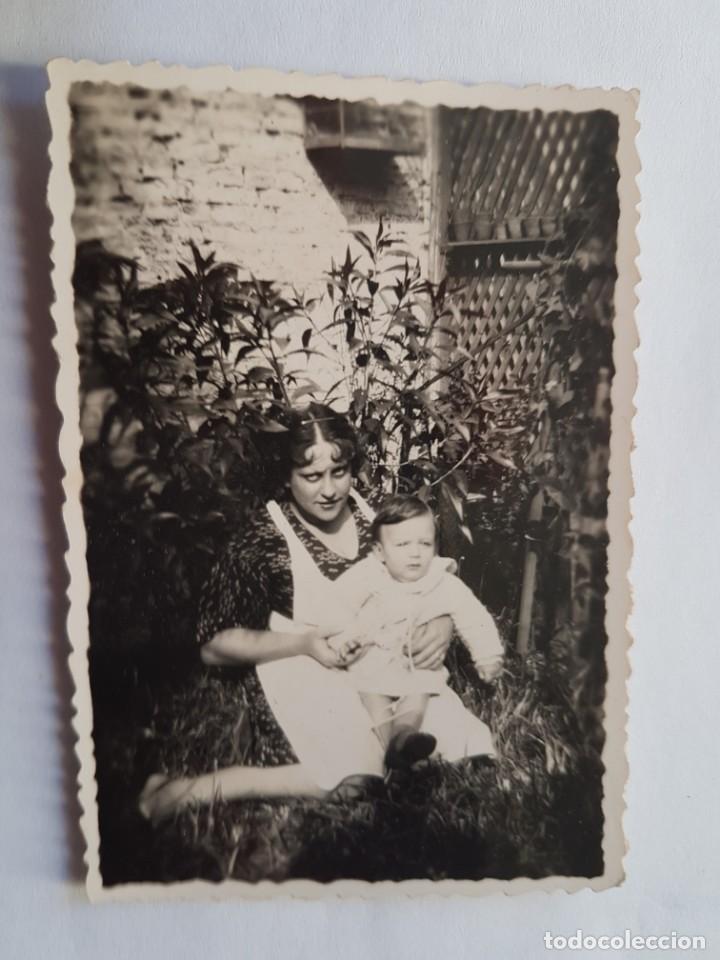 Fotograf&iacute;a antigua: MADRE CON SU BEBE, MOTHER WITH HER BABY,  M&Egrave;RE AVEC SON B&Eacute;B&Eacute; 1934