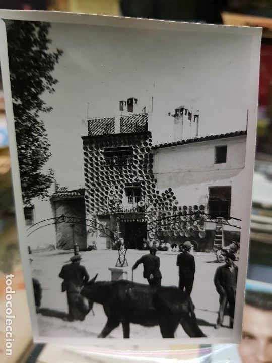 Fotograf&iacute;a antigua: ANTIGUA FOTOGRAFIA CASA TIENDA FACHADA PLATOS CERAMICA LEBRILLOS A IDENTIFICAR
