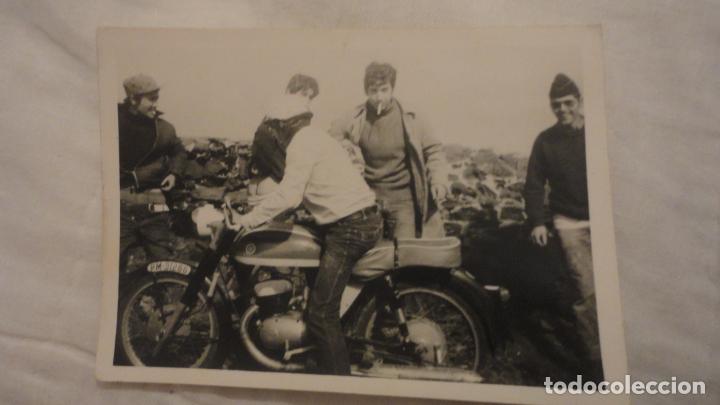 Fotograf&iacute;a antigua: ANTIGUA FOTOGRAFIA.CHICOS.MOTOCICLETA.MOTO.MONTESA A&Ntilde;OS 60.70