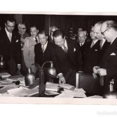 Fotografía antigua: MADRID.- PRESIDENTE QUININO.(FILIPINAS). CONSEJO SUPERIOR INVESTIGACIONES CIENTIFICAS.1951. F.CIFRA.