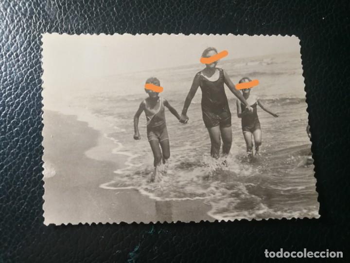 Fotograf&iacute;a antigua: Fotograf&iacute;a antigua. playa de Valencia.. ni&ntilde;os.