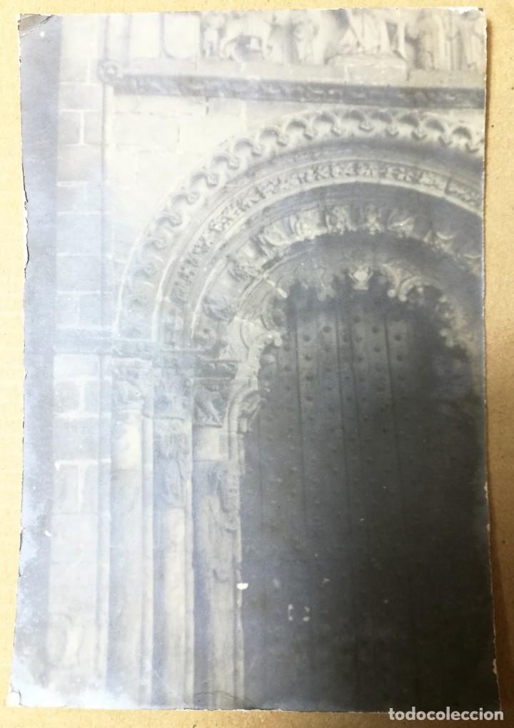 Fotograf&iacute;a antigua: FOTO ANTIGUA ORIGINAL INEDITA. PUERTA PORTADA NORTE. CATEDRAL DE OURENSE. GALICIA. 90 MM. X 13 MM.