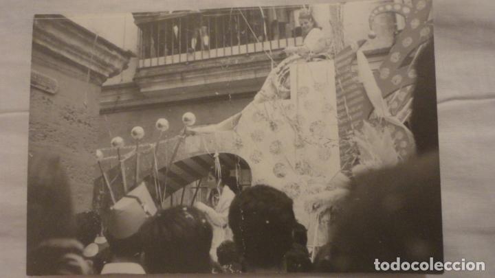 Fotograf&iacute;a antigua: ANTIGUA FOTOGRAFIA CARNAVALES CADIZ 1965.REINA.MARIBEL FRAGA ESTEVEZ