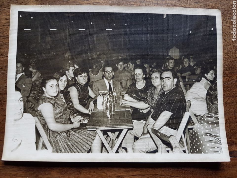 Fotograf&iacute;a antigua: Fotograf&iacute;a de verbena con mesa pepsi cola kas a&ntilde;os 60