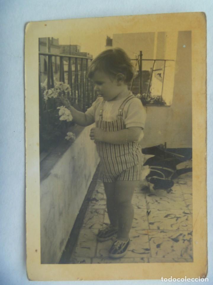 Alte Fotografie: FOTO DE NI&Ntilde;O CON PANTALON CORTO Y CABALLITO DE JUGUETE