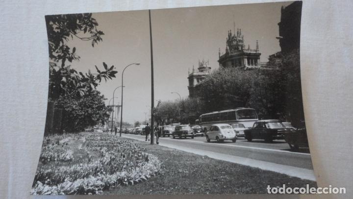 Fotograf&iacute;a antigua: ANTIGUA FOTOGRAFIA.TAXI.SEAT 600.MADRID A&Ntilde;OS 60