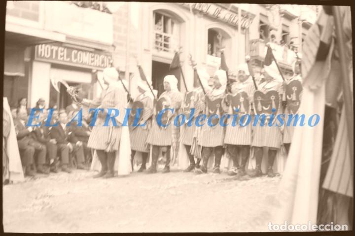 Antique Photography: ALCOY, ALICANTE - FILAES MOROS Y CRISTIANOS - CLICHE NEGATIVO DE 35 mm EN CELULOIDE - A&Ntilde;OS 1950-60