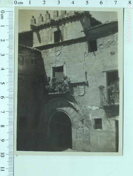 Fotograf&iacute;a antigua: FOTOGRAF&Iacute;A SIGUENZA LA CASA DEL DONCEL A&Ntilde;O 1951