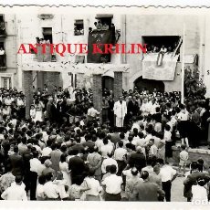 Fotografía antigua: ESPLUGA DE FRANCOLI .- TARRAGONA 17 DE JULIO 1955 HOMENAJE A LA DIPUTACION .- FOTO VALLVE 13.5 X 9. Lote 211623949