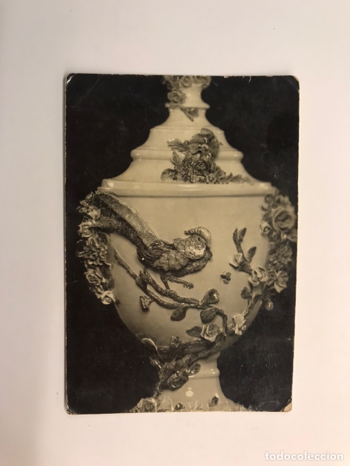 Fotograf&iacute;a antigua: GROLLO, fotografo. CER&Aacute;MICA VALENCIANA. Centro de Mesa, Med&iacute;das: 9,5 x 6,5 cm., (h.1940?)