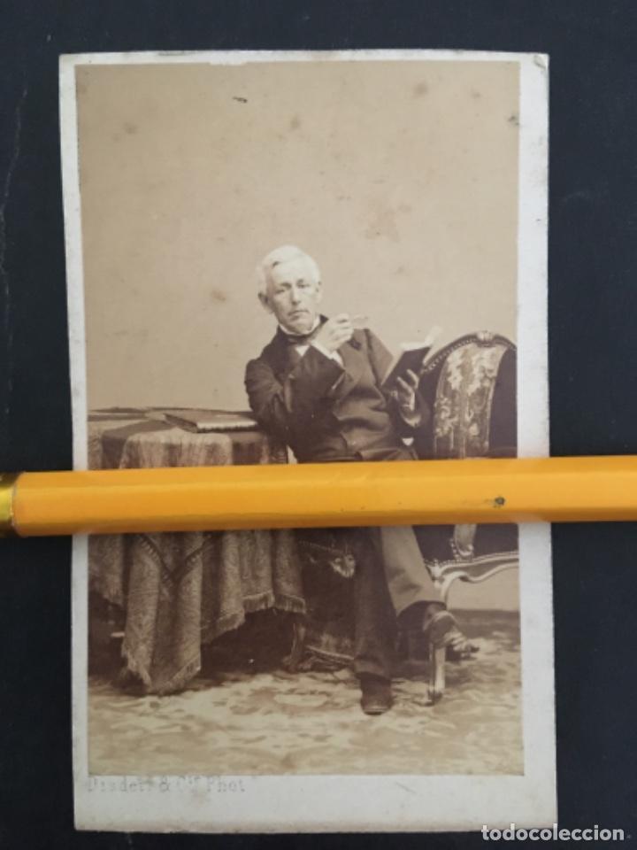 Fotograf&iacute;a antigua: FOTO DISDERI & CIA, PARIS, SE&Ntilde;OR LEYENDO LIBRO