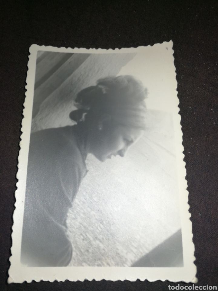 Fotograf&iacute;a antigua: Antigua fotograf&iacute;a, perfil de mujer.