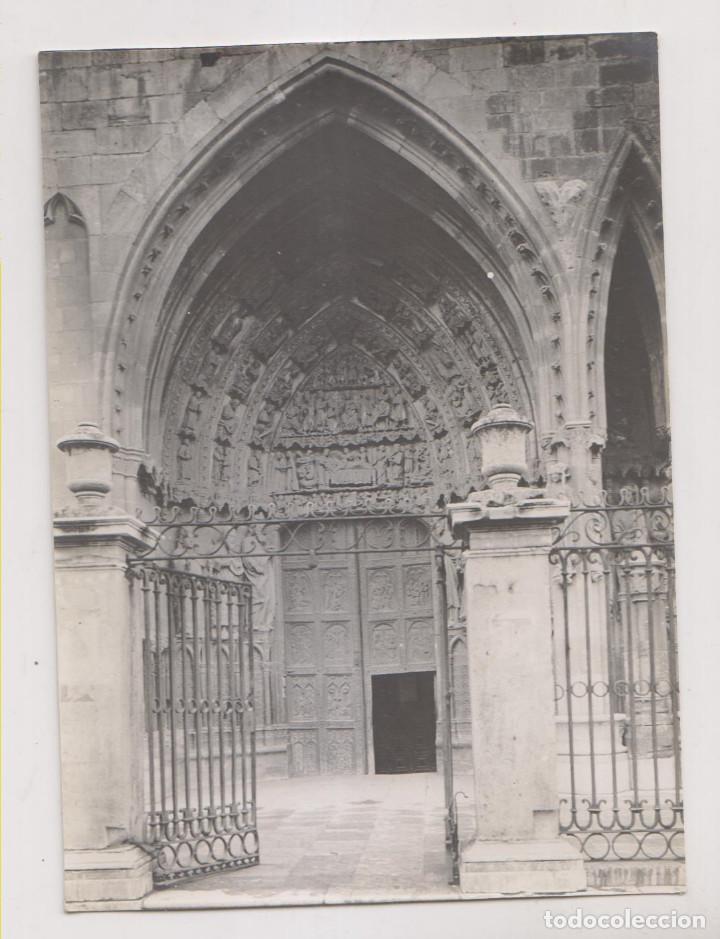 Photographie ancienne: FOTOGRAF&Iacute;A. CATEDRAL DE LE&Oacute;N. PORTADA. TH&Eacute;ODORE L'HUILLIER. ENTRE 1905 Y 1907. 11 X 8 CM.
