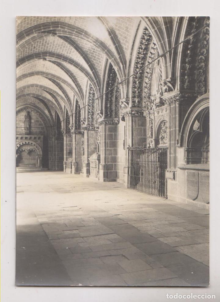 Photographie ancienne: FOTOGRAF&Iacute;A. CLAUSTRO DE BARCELONA. TH&Eacute;ODORE L'HUILLIER. ENTRE 1905 Y 1907. 11 X 8 CM.