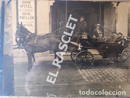 Fotografia antica: ANTIGUA FOTOGRAFIA ANTIGUA - ENMARCA SOBRE MARCO DE CARTON DECORATIVO - PRINCIPIO SIGLO XIX --