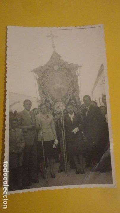 Fotograf&iacute;a antigua: ANTIGUA FOTOGRAFIA PROCESION VIRGEN SOLEDA. FOTO JOSE ROSALES. CASTILLEJA CUESTA.