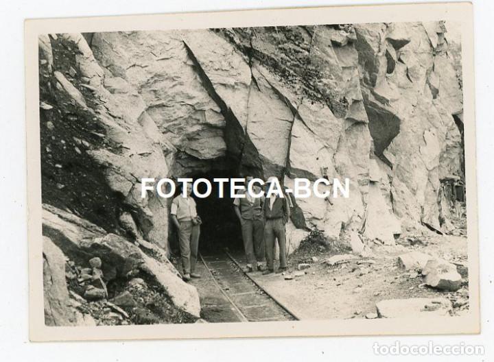 Fotografia antica: FOTO ORIGINAL MONTCASAU ENTRADA A UNA MINA VALL D'ARAN A&Ntilde;OS 40/50