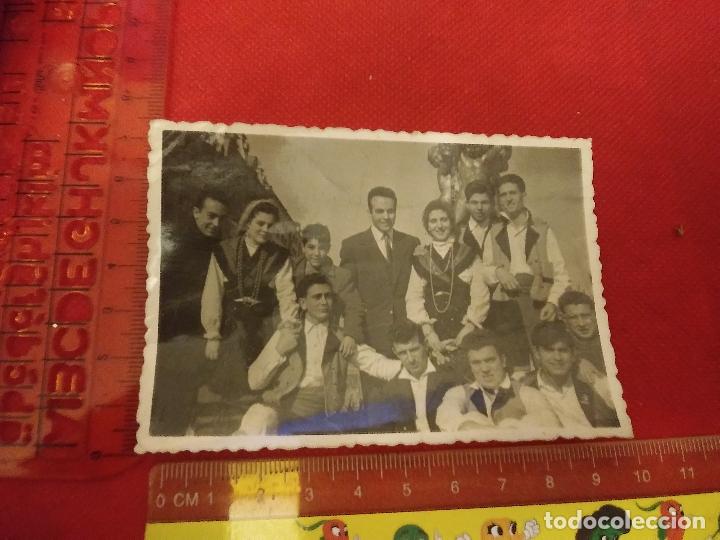 Fotograf&iacute;a antigua: Fotograf&iacute;a de personas con traje regional Galicia a&ntilde;os 40/50