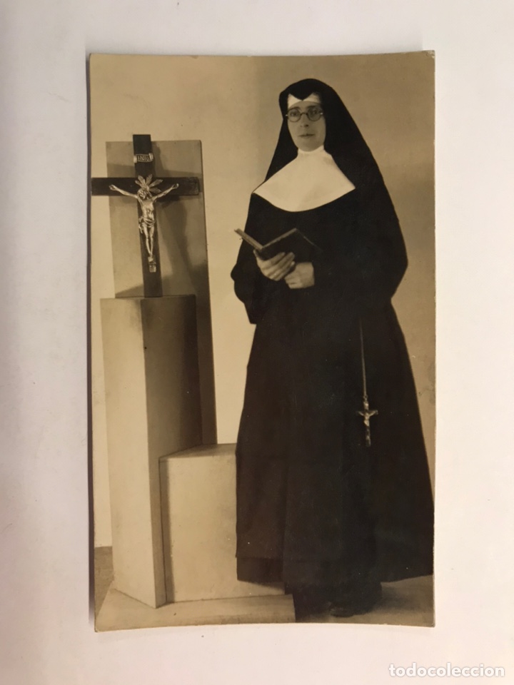 Fotograf&iacute;a antigua: FOTOGRAF&Iacute;A SOR Purificaci&oacute;n de Santa Marta, Devocionario en Mano... (h.1940?)