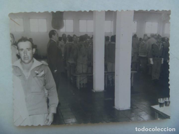 Fotograf&iacute;a antigua: LA LEGION : FOTO DE LEGIONARIOS EN EL COMEDOR DEL CUARTEL. EL AAIUN , SAHARA