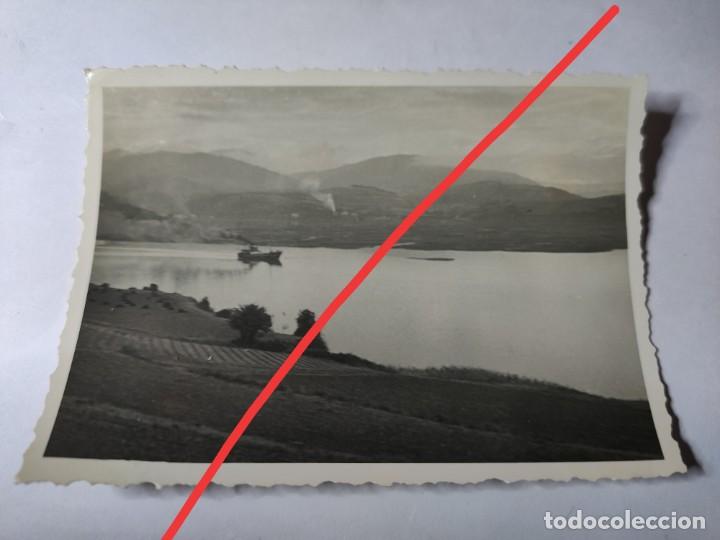 Fotografia antica: Antigua fotograf&iacute;a. R&iacute;a asturiana. Foto a&ntilde;os 40.