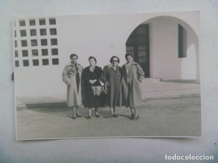 Fotografia antiga: FOTO DE MUJERES POSANDO