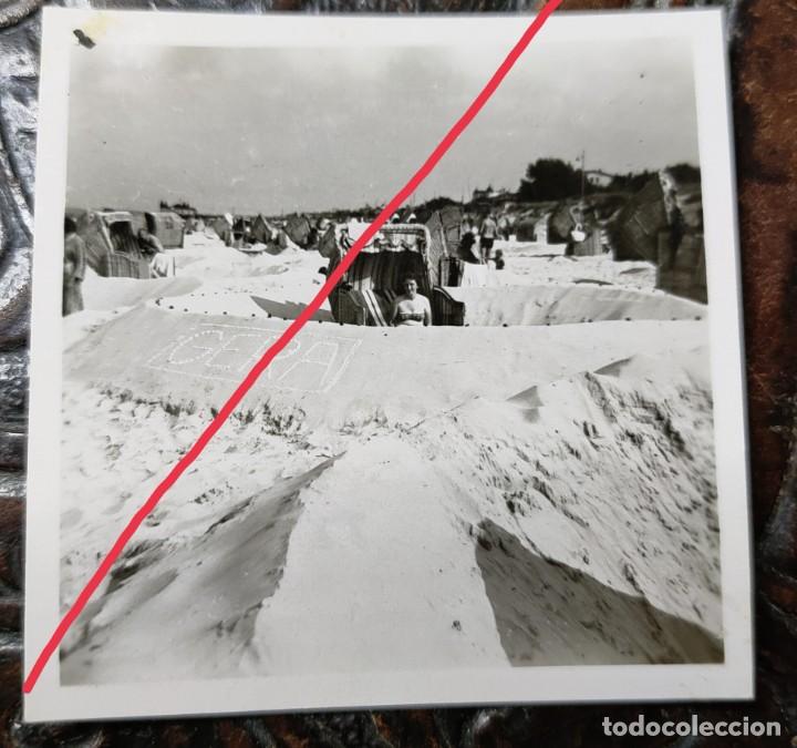 Antique Photography: Antigua fotograf&iacute;a. Chica en ba&ntilde;ador. Foto a&ntilde;os 50.