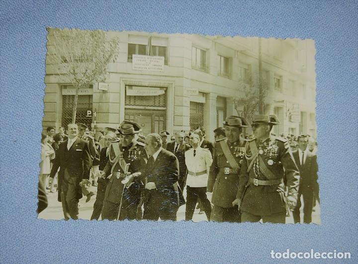 Fotograf&iacute;a antigua: FOTO UNICA Y ORIGINAL DE LA COMITIVA E INAGURACION AL MONUMENTO A LA GUARDIA CIVIL DE TORTOSA A&Ntilde;O 68