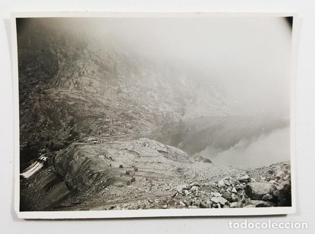 Fotograf&iacute;a antigua: FOTO ARCHIVO FOTOGRAFICO ENHER:SALTO DE CALDAS EMPLAZAMIENTO PRESA LAGO CABALLERS 1954 8,50 X 12 CM