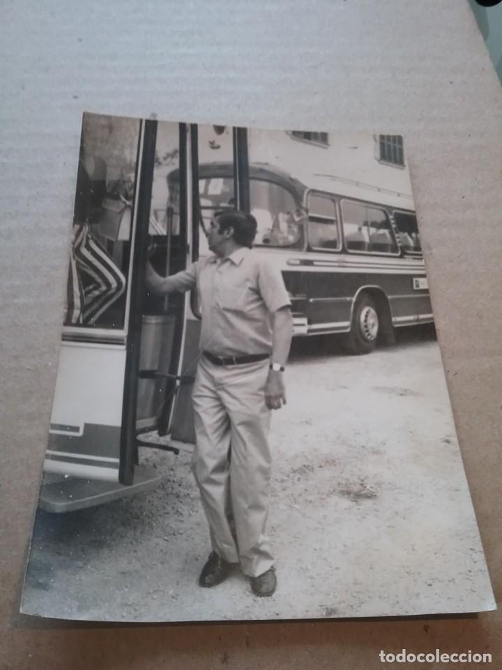 Fotograf&iacute;a antigua: Fotograf&iacute;a Gu&iacute;a Tur&iacute;stica y autobuses. A&ntilde;os 70 (341-2)